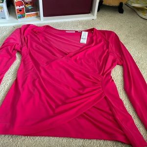 Looks wrinkled in photo- hot pink- brand new
